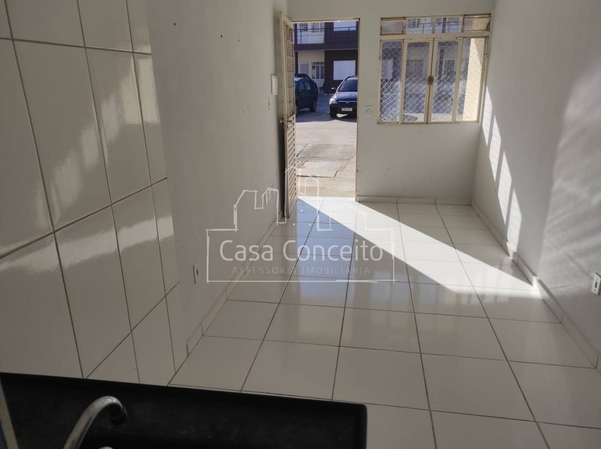 Kitnet Para Alugar com 1 quarto no bairro Vila Helena em Sorocaba