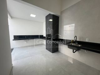 Casa de Condomínio Para Vender com 3 quartos 1 suíte no bairro Horto Florestal em Sorocaba