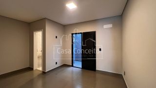 Casa Para Vender com 2 quartos 1 suíte no bairro Jardim Simus em Sorocaba