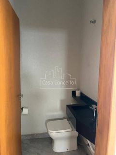 Casa de Condomínio Para Vender com 4 quartos 2 suítes no bairro Araçoiabinha em Araçoiaba Da Serra