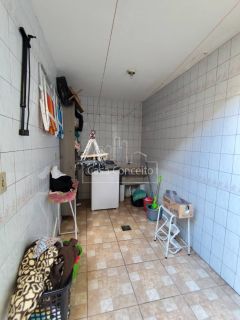 Casa Para Vender com 5 quartos no bairro Jardim Santo André em Sorocaba