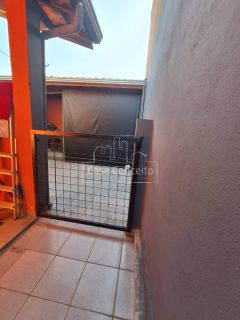 Casa de Vila Para Vender com 2 quartos 1 suítes no bairro Jardim Tatiana em Votorantim