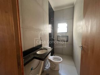 Casa Para Vender com 2 quartos 1 suíte no bairro Além Linha em Sorocaba