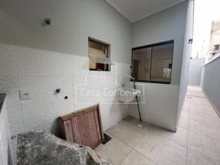 Casa Para Vender com 2 quartos 1 suíte no bairro Além Linha em Sorocaba