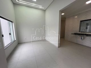 Casa Para Vender com 2 quartos 1 suíte no bairro Além Linha em Sorocaba