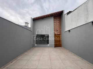 Casa Para Vender com 2 quartos 1 suíte no bairro Além Linha em Sorocaba