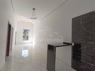 Casa Para Vender com 2 quartos 1 suíte no bairro Jardim Montreal em Sorocaba