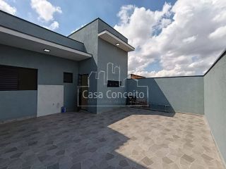 Casa Para Vender com 2 quartos 1 suíte no bairro Jardim Montreal em Sorocaba