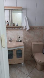 Sobrado Para Vender com 3 quartos 2 suítes no bairro Jardim São Lourenzo em Sorocaba