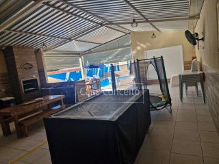 Chácara Para Vender com 3 quartos no bairro Caguassu em Sorocaba
