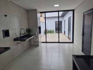 Casa de Condomínio Para Vender com 3 quartos 1 suítes no Wanel Ville em Sorocaba