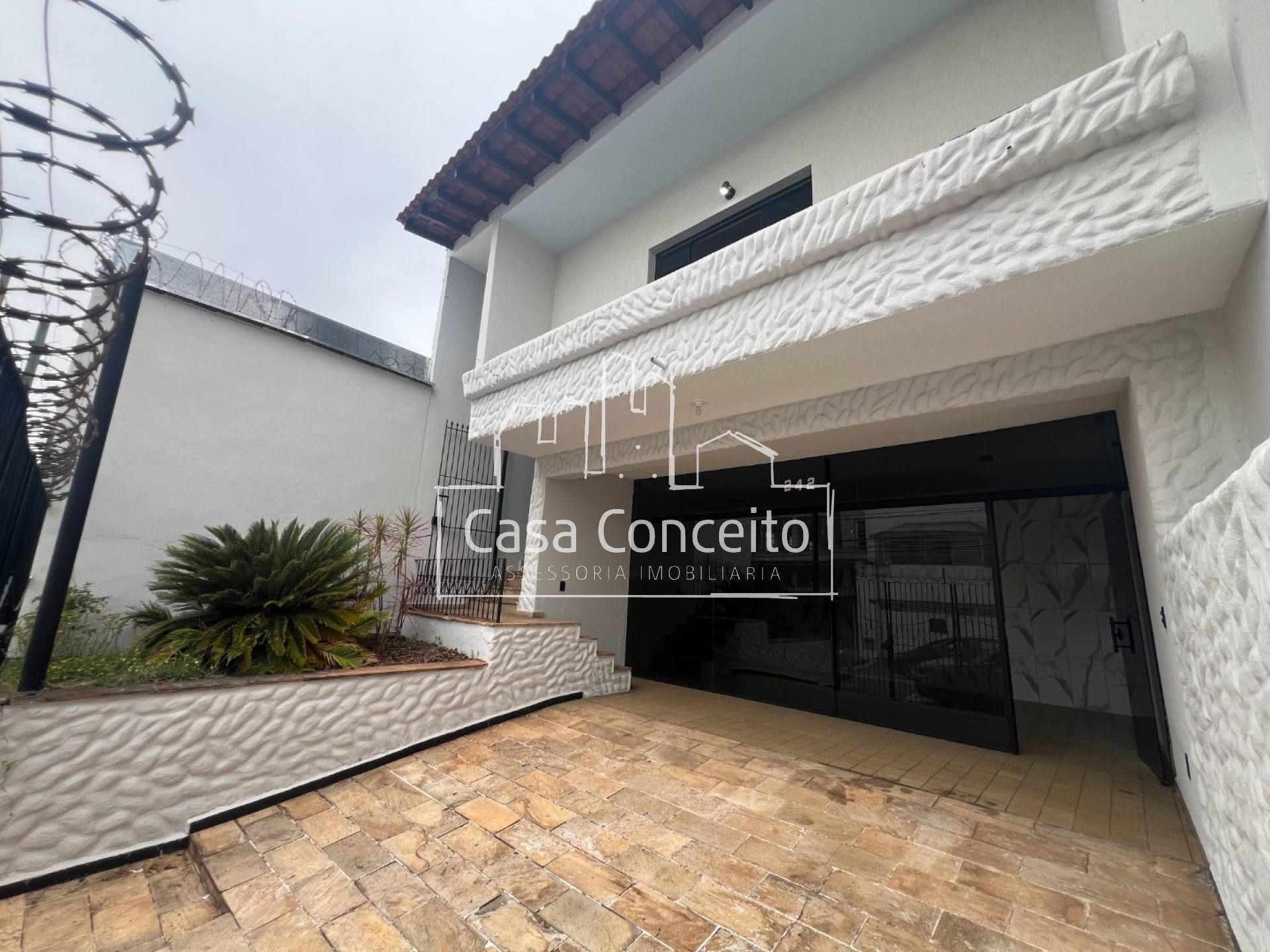 Casa Para Alugar com 4 quartos sendo 1 suíte no bairro Centro em Sorocaba