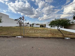 Lote / Terreno de Condomínio Para Vender no bairro Jardim Novo Horizonte em Sorocaba