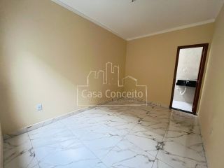 Casa Para Vender com 2 quartos 1 suíte no bairro Além Linha em Sorocaba