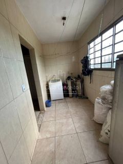 Casa Para Alugar com 03 quartos no bairro Jardim Tatiana em Votorantim