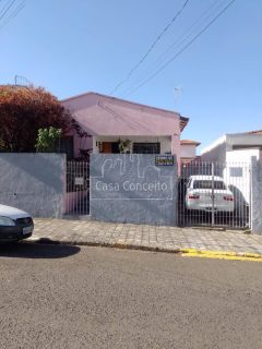 Casa Para Vender com 3 quartos no bairro Vila Trujillo em Sorocaba