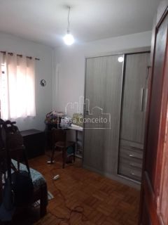 Casa Para Vender com 3 quartos no bairro Vila Trujillo em Sorocaba