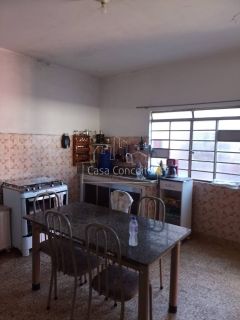Casa Para Vender com 3 quartos no bairro Vila Trujillo em Sorocaba