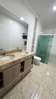 Casa de Condomínio Para Alugar com 03 quartos 01 suíte no bairro Jardim Novo Horizonte em Sorocaba
