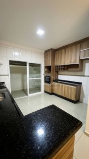 Casa de Condomínio Para Alugar com 03 quartos 01 suíte no bairro Jardim Novo Horizonte em Sorocaba
