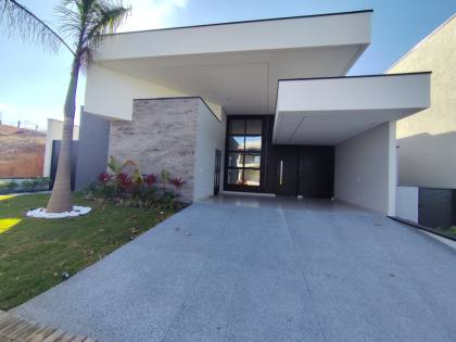 Casa de Condomínio alto padrão 3 suítes no Terras Alpha Nova Esplanada