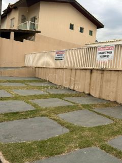 Casa de Condomínio Para Vender com 03 quartos 01 suíte Zona Oeste