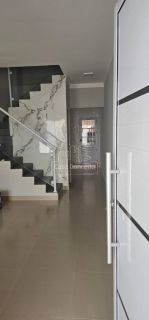 Sobrado Para Vender com 2 quartos no bairro Jardim Santa Marta em Sorocaba