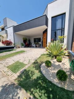 Casa de Condomínio Para Vender com 3 quartos 1 suíte - Bairro Cajuru do Sul - Sorocaba