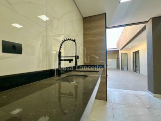 Casa de Condomínio Para Vender com 3 quartos 1 suítes no bairro Jardim Wanel Ville IV em Sorocaba