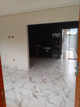 Casa Para Vender com 2 quartos 1 suíte no bairro Além Linha em Sorocaba