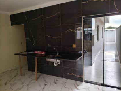 Casa Para Vender com 2 quartos 1 suíte no bairro Além Linha em Sorocaba