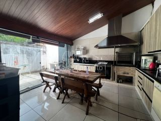Casa de Condomínio Para Vender com 3 quartos 1 suíte - Bairro Central Parque em Sorocaba