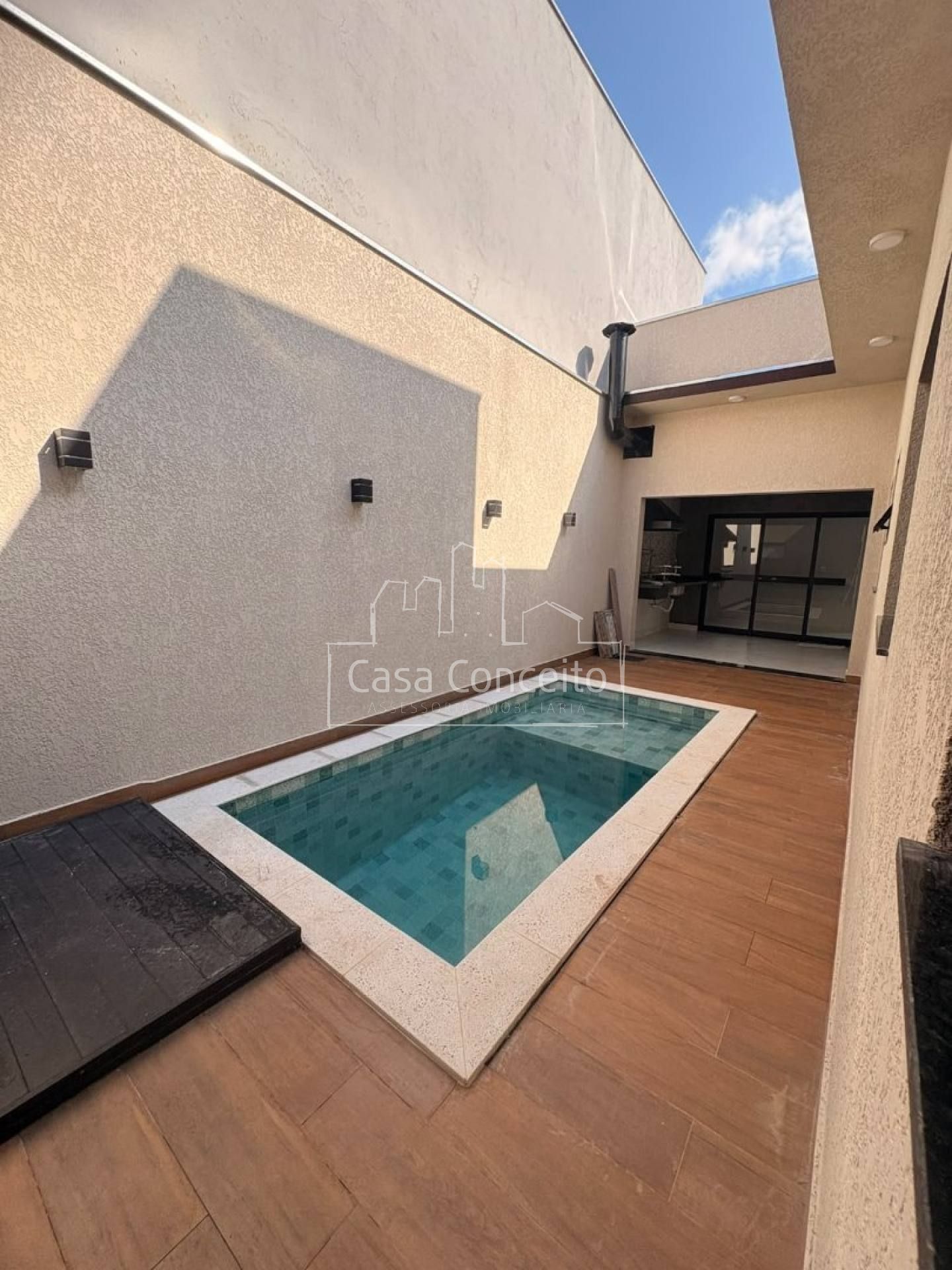 Casa de Condomínio Para Vender com 3 quartos 1 suíte - Condomínio Vale Azul - Bairro Colina Santa Mônica - Votorantim