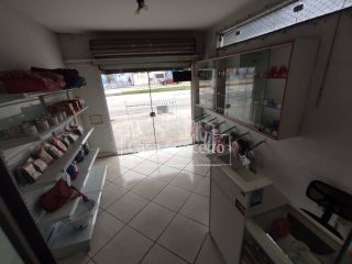Imóvel Comercial Para Vender na Avenida Itavuvu em Sorocaba - Estrutura para Clínicas e Comércio