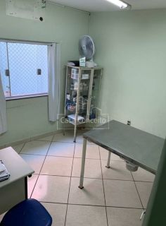Imóvel Comercial Para Vender na Avenida Itavuvu em Sorocaba - Estrutura para Clínicas e Comércio