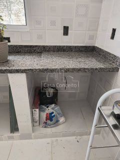 Casa Para Vender com 2 quartos 1 suíte no Bairro Wanel Ville em Sorocaba