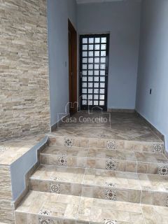 Casa Para Vender com 2 quartos 1 suíte no Bairro Wanel Ville em Sorocaba