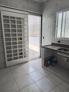 Casa Para Vender com 2 quartos 1 suíte no Bairro Wanel Ville em Sorocaba