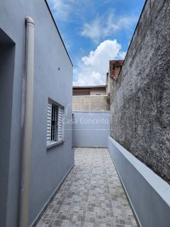 Casa Para Vender com 2 quartos 1 suíte no Bairro Wanel Ville em Sorocaba