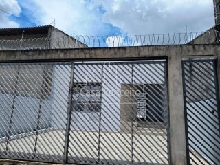 Casa Para Vender com 2 quartos 1 suíte no Bairro Wanel Ville em Sorocaba