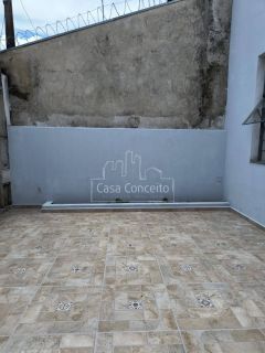 Casa Para Vender com 2 quartos 1 suíte no Bairro Wanel Ville em Sorocaba