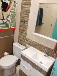 Casa de Vila Para Vender com 3 quartos 1 suítes no Bairro Além Linha em Sorocaba
