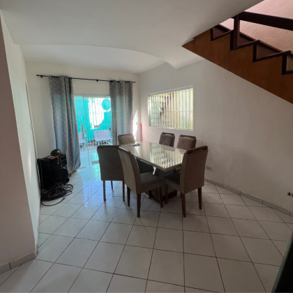 CASA DUPLEX COM 4 QTOS, SENDO 2 SUÍTES, NO JANGA!