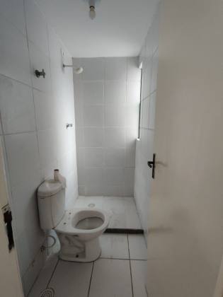 CASA DUPLEX COM 4 QTOS, SENDO 2 SUÍTES, EM JD. ATLÂNTICO!