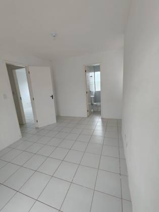 CASA DUPLEX COM 4 QTOS, SENDO 2 SUÍTES, EM JD. ATLÂNTICO!