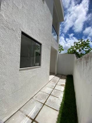 CASA PRIVÊ COM 2 QTOS + COND. COM ÁREA GOURMET, EM PAU AMARELO!