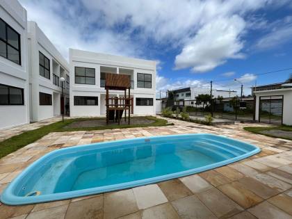 CASA PRIVÊ COM 3 QTOS, SENDO 1 SUÍTE + COND. COM PISCINA, EM MARIA FARINHA!
