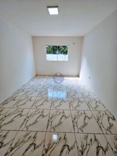 CASA SOLTA COM 3 QTOS, SENDO 1 SUÍTE, EM RIO DOCE/OLINDA!