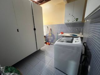 CASA SOLTA COM 4 QTOS, SENDO 2 SUÍTES, EM CARUARU!