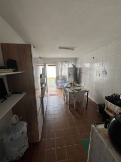 CASA SOLTA COM 4 QTOS, SENDO 2 SUÍTES, EM JD. ATLÂNTICO!